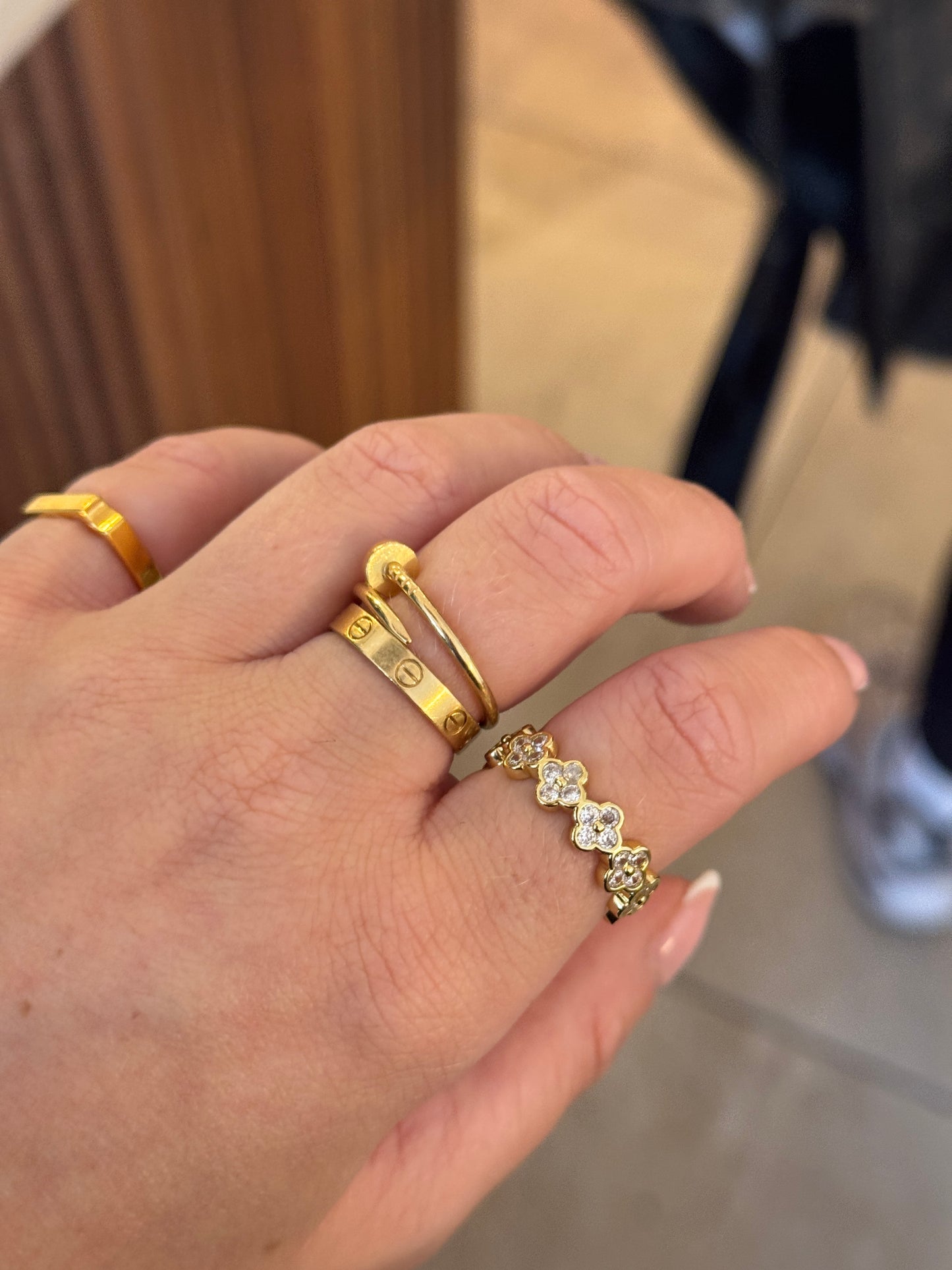 Clover Ring