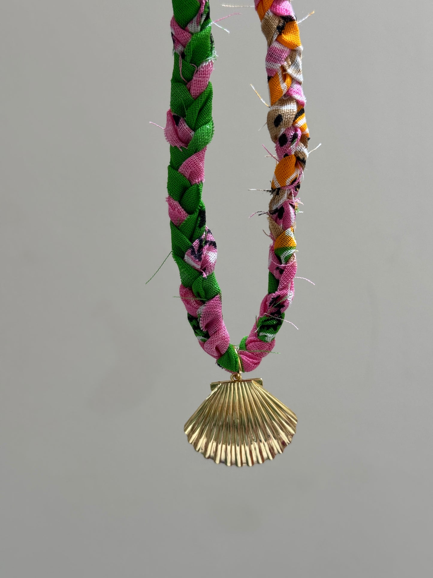 Shell Charm Bandana Necklace