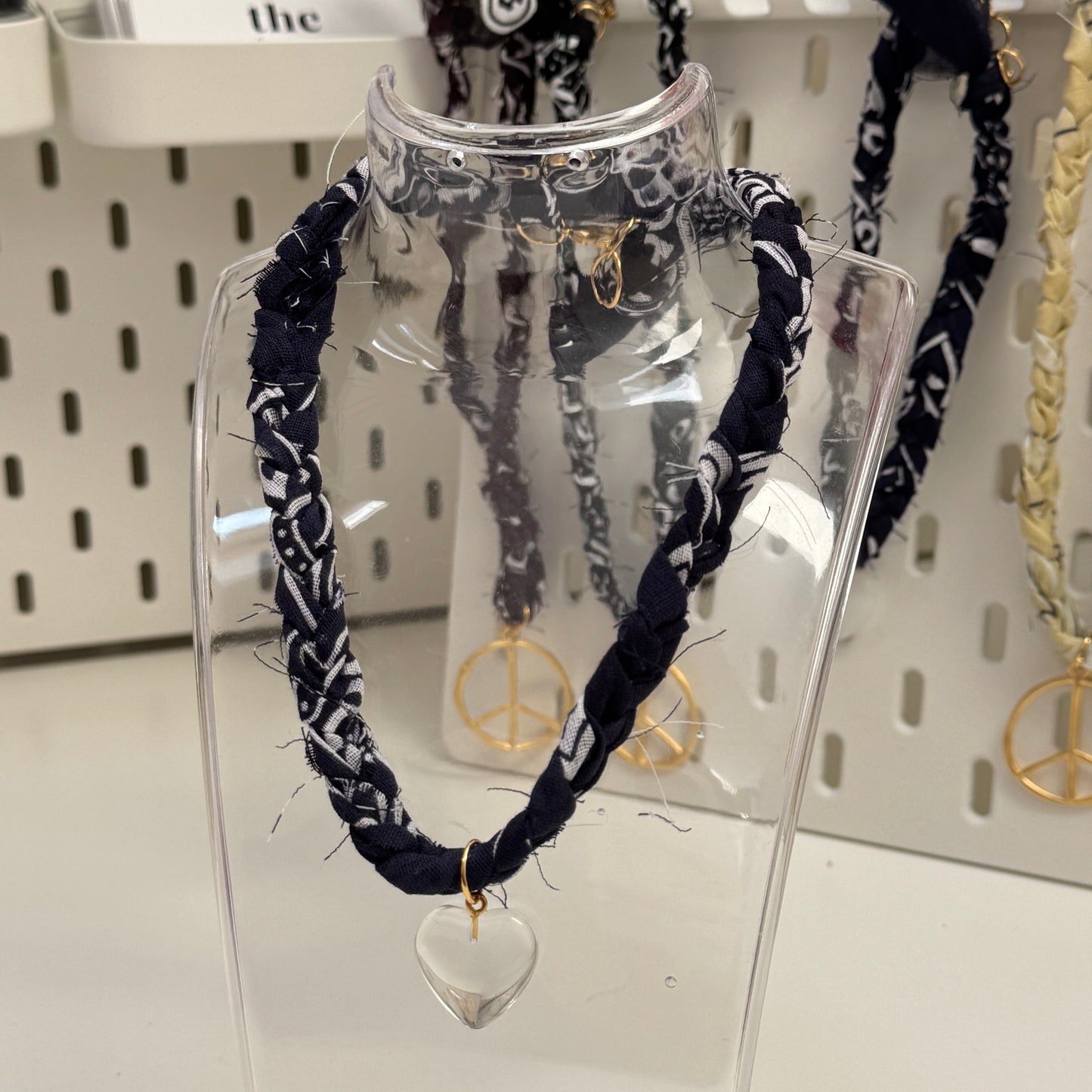 NAVY HEART BANDANA NECKLACE